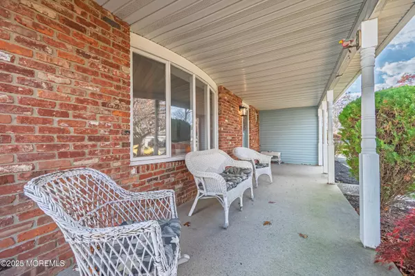 Lanoka Harbor, NJ 08734,147 Foxhollow Drive