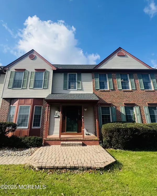 Wrightstown, NJ 08562,8 Ivy Lane