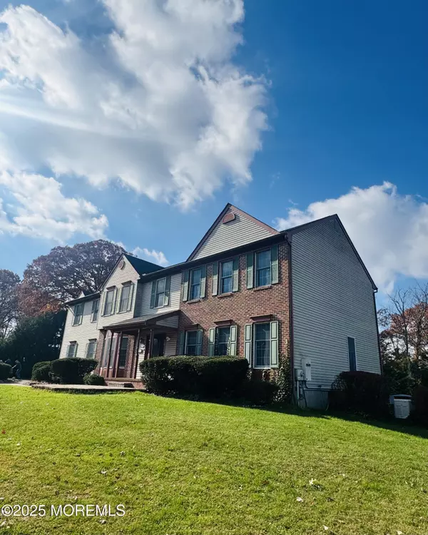 Wrightstown, NJ 08562,8 Ivy Lane