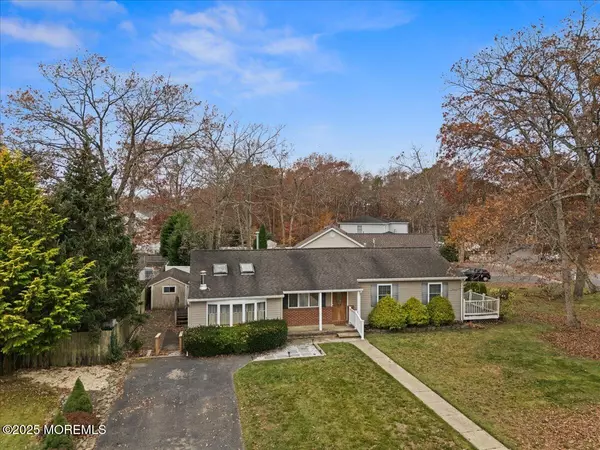 Manahawkin, NJ 08050,1079 Helm Avenue