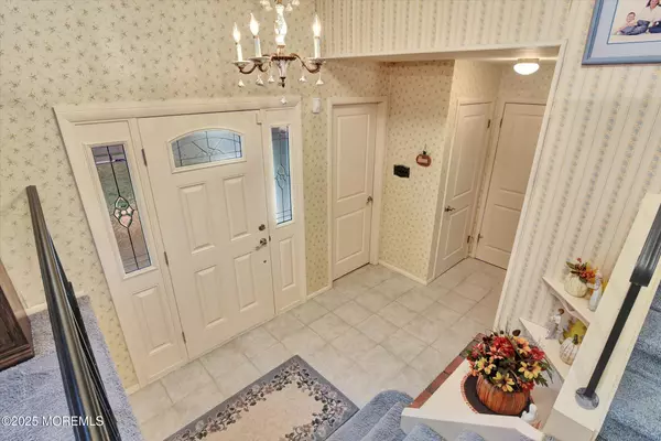 Howell, NJ 07731,7 Nantucket Court