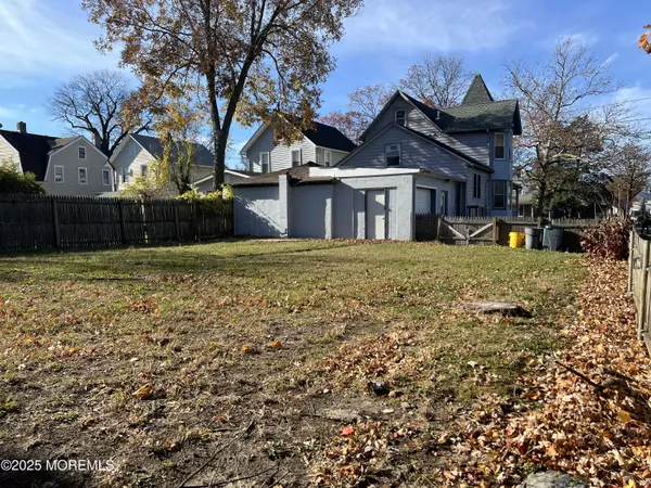 Red Bank, NJ 07701,159 Bridge Avenue