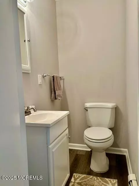 Toms River, NJ 08757,301 Saint Vincent Court