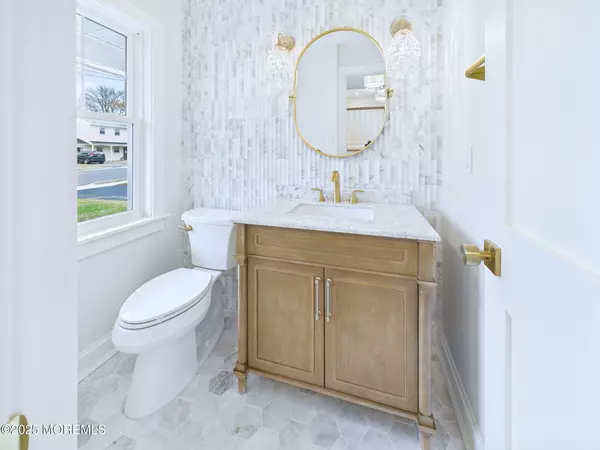 Long Branch, NJ 07740,28 Patten Lane