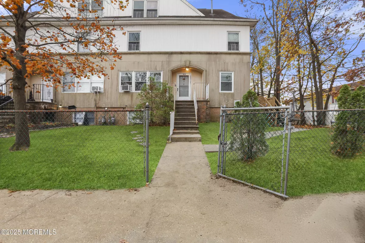 Lakewood, NJ 08701,418 8th Street