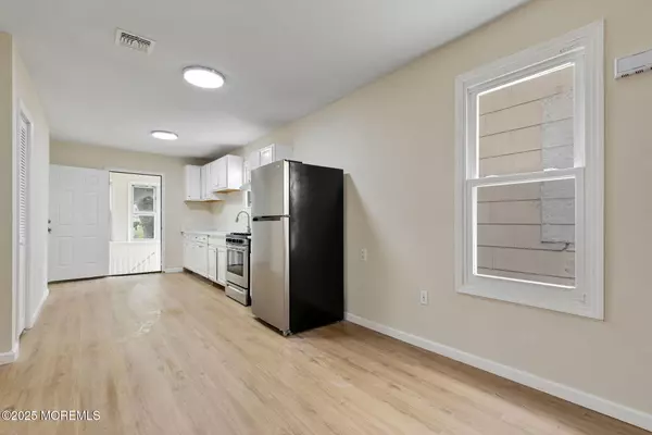 Elizabeth Port, NJ 07206,216 Delaware Street #2