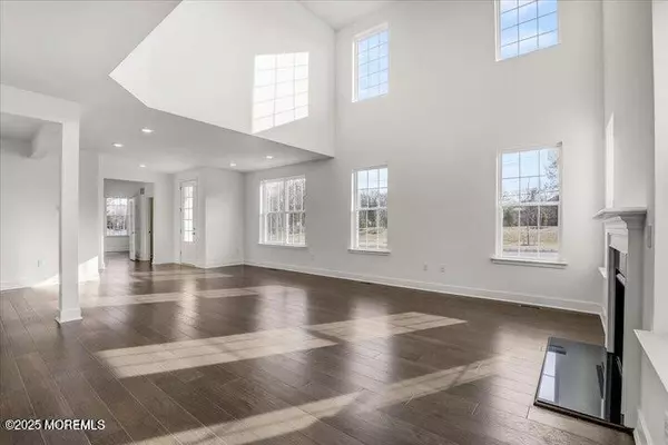 Oakhurst, NJ 07755,179 Woolley Court #1