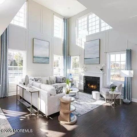 179 Woolley Court, Oakhurst, NJ 07755