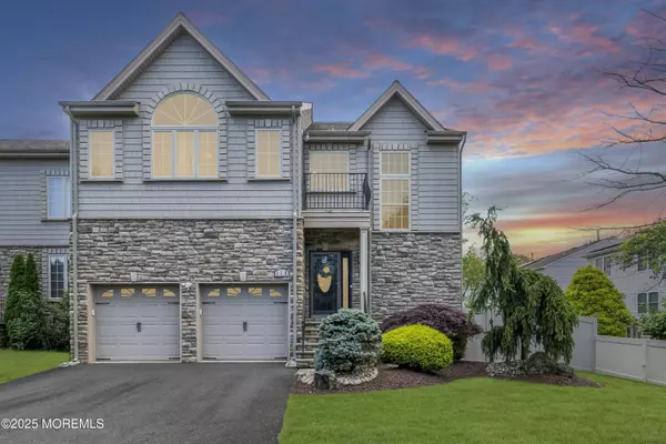 Marlboro, NJ 07746,118 Pelican Court