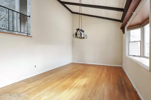 Port Monmouth, NJ 07758,22 Mills Avenue