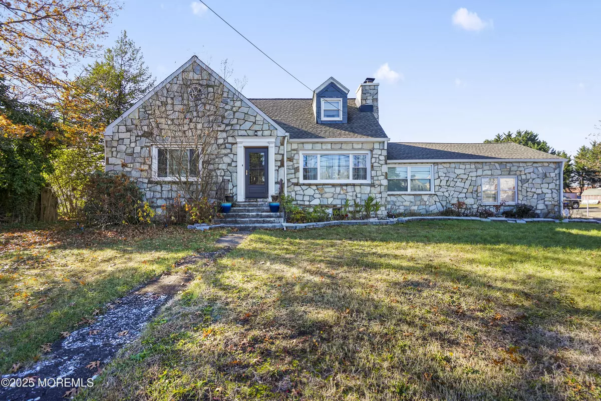 Bordentown, NJ 08505,642 Us Highway 206