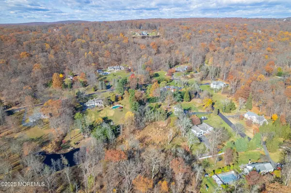 Mendham, NJ 07945,3 Old Orchard Terrace