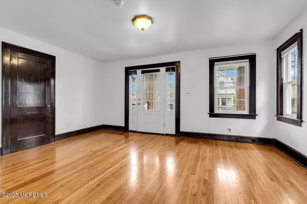 Bradley Beach, NJ 07720,407 Newark Avenue #1