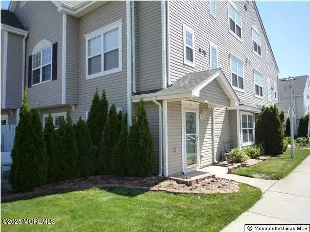 Howell, NJ 07731,11 Fiddlers Elbow Court