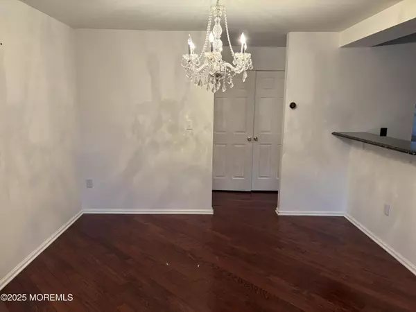 Howell, NJ 07731,11 Fiddlers Elbow Court