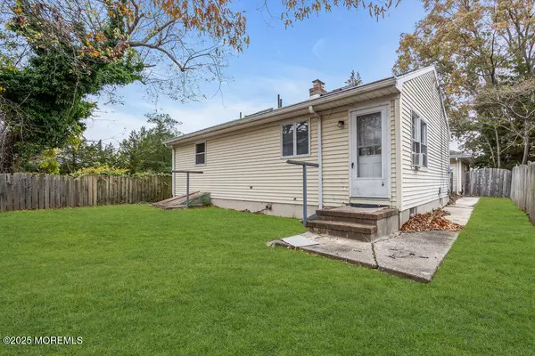 Island Heights, NJ 08732,156 Summit Avenue