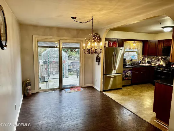 Toms River, NJ 08753,536 River Drive