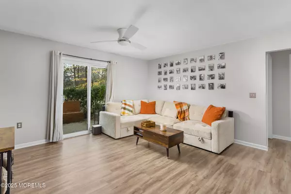 Jackson, NJ 08527,208 Owls Nest Court