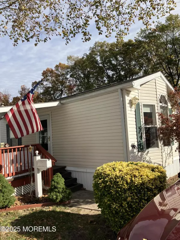 Hazlet, NJ 07730,46 Randall Avenue