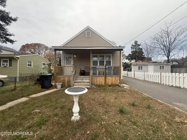 631 Mckinley Avenue, Toms River, NJ 08753