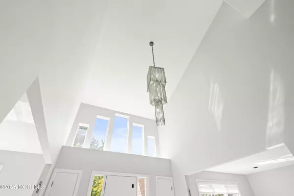 Eatontown, NJ 07724,24 Valley Forge Road