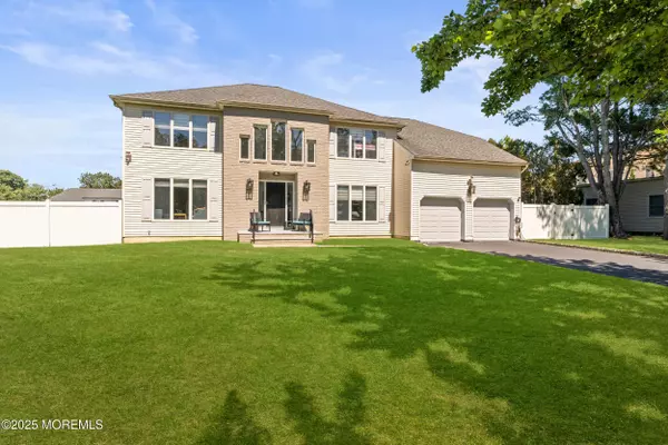 Eatontown, NJ 07724,24 Valley Forge Road