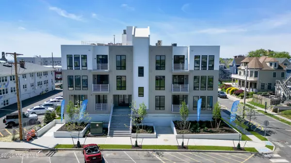 Asbury Park, NJ 07712,218 3rd Avenue #201