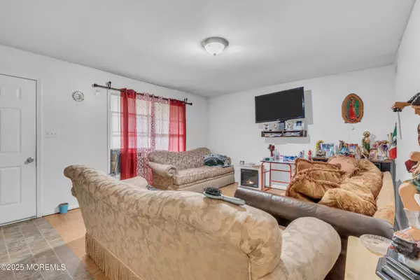 Freehold, NJ 07728,11 Factory Street