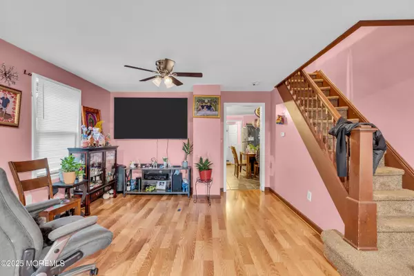 Freehold, NJ 07728,25 Union Avenue