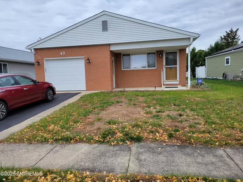 43 Rodhos Street, Toms River, NJ 08757