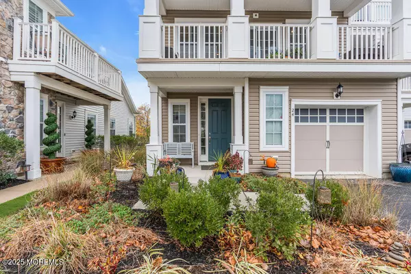 Highlands, NJ 07732,24 Lighthouse Pt Road