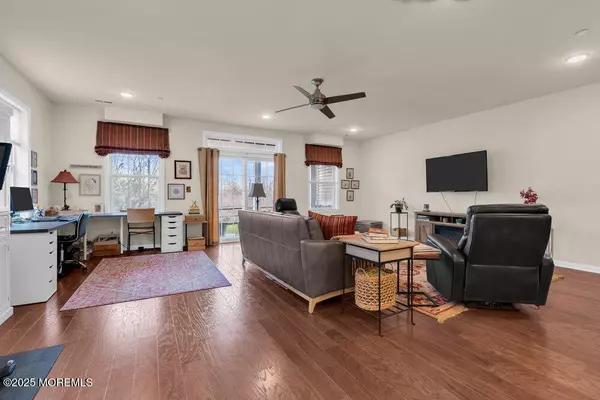 Highlands, NJ 07732,24 Lighthouse Pt Road