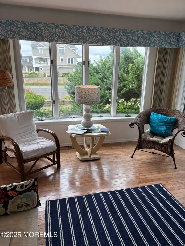 Avon-by-the-sea, NJ 07717,7 Lincoln Avenue