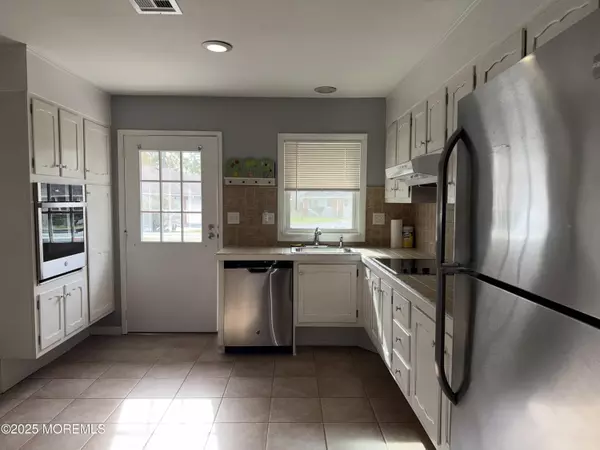 Lakewood, NJ 08701,664 Plymouth