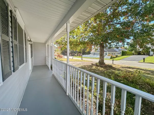 Manahawkin, NJ 08050,547 Shark Lane