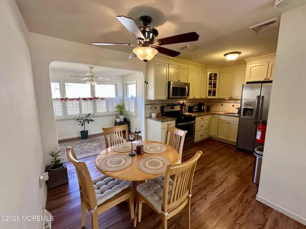 Matawan, NJ 07747,9 Nebraska Drive