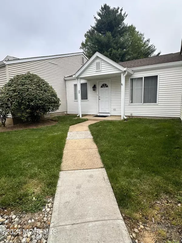 Freehold, NJ 07728,88 Greenwood Drive