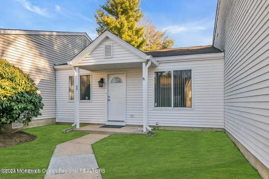 88 Greenwood Drive, Freehold, NJ 07728