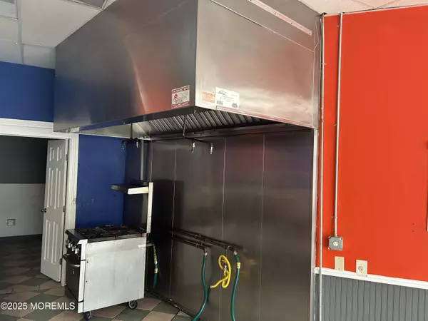 Ocean Twp, NJ 07712,3209 Sunset Avenue #3