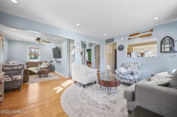 Brick, NJ 08723,13 Holly Road