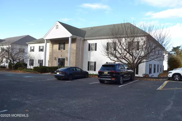 Holmdel, NJ 07733,670 Beers Street #2 and 4