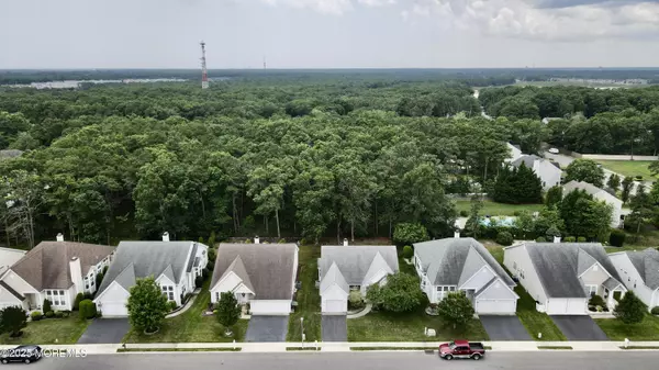 Barnegat, NJ 08005,18 Valley Stream Place