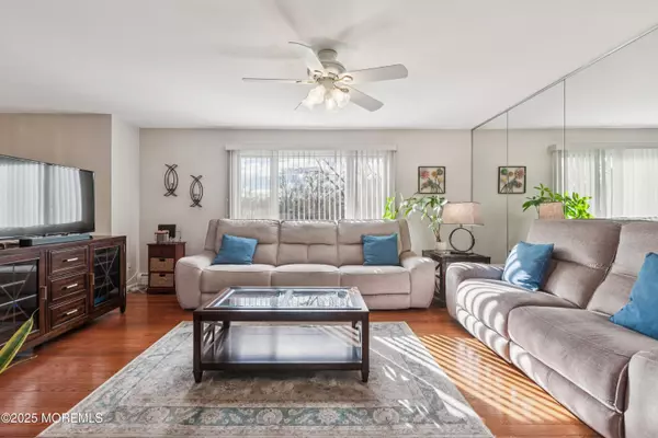 Franklin Twp, NJ 08873,27 Dorset Court