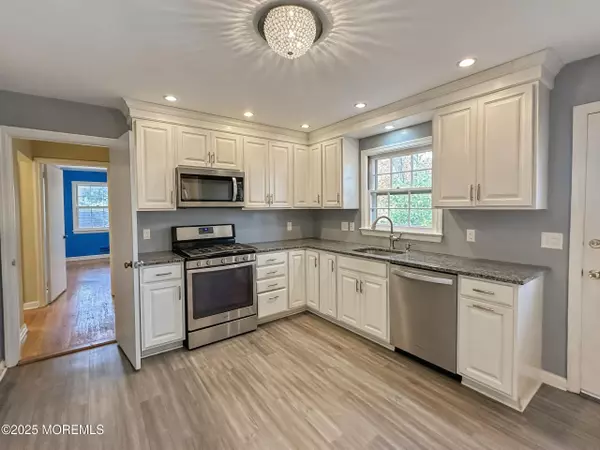 Middletown, NJ 07748,35 Woodland Drive