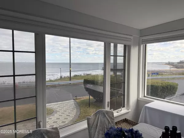 Laurence Harbor, NJ 08879,238 Shoreland Circle