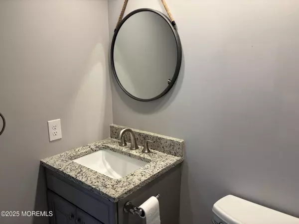 Howell, NJ 07731,248 Larchwood Court