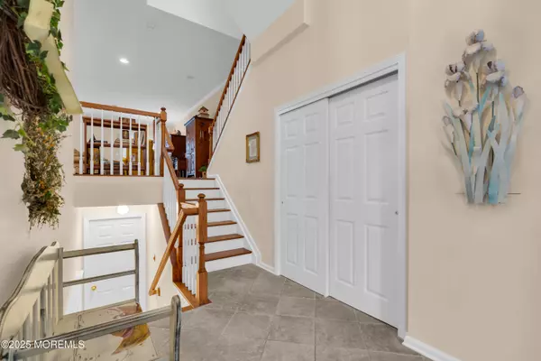 Manahawkin, NJ 08050,77 Windward Drive