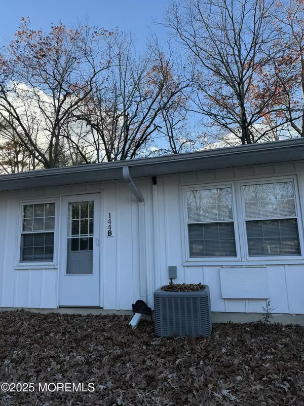 144 Farrington Court, Lakewood, NJ 08701