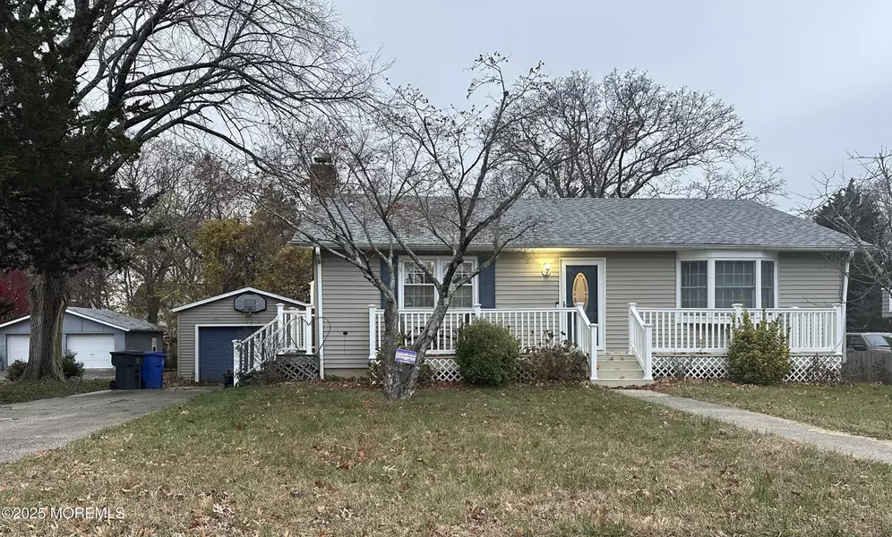 546 Princess Court, Toms River, NJ 08753