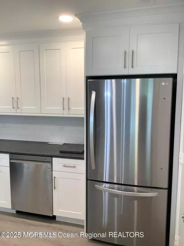 Freehold, NJ 07728,506 Harding Road #6